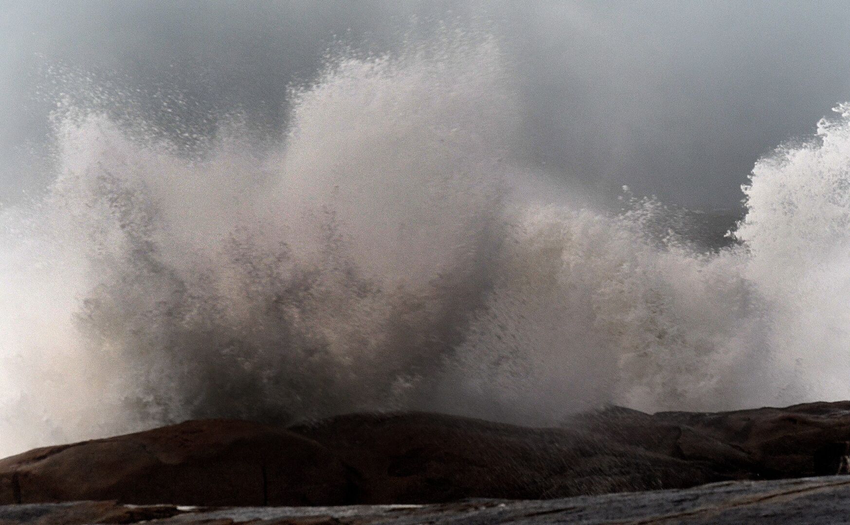 Ingrid eixa ventos de 117km/h e moitas incidencias en Vigo