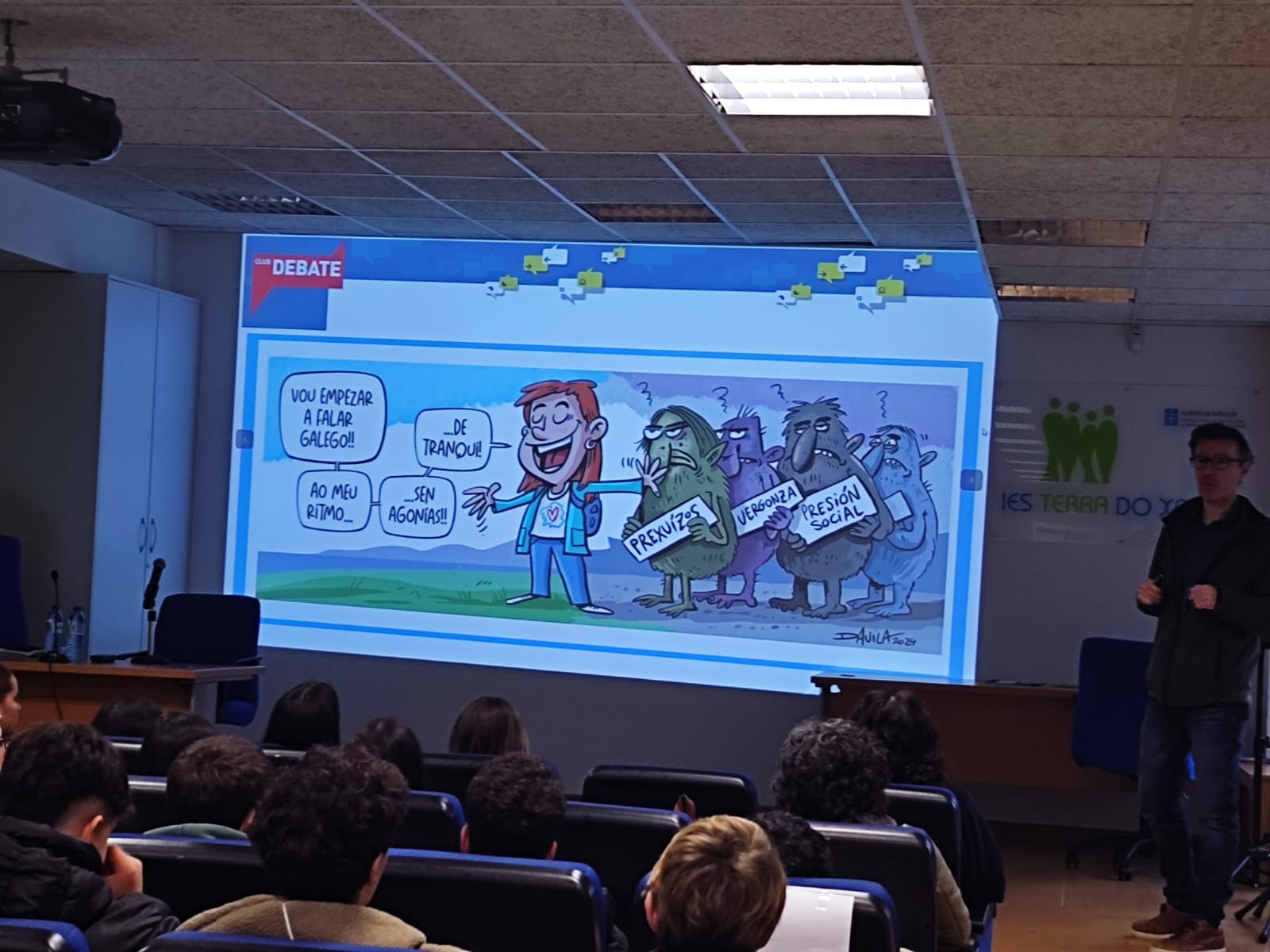 O alumnado de Ames participa na cuarta xornada do Club de Debate Alingua en Santa Comba