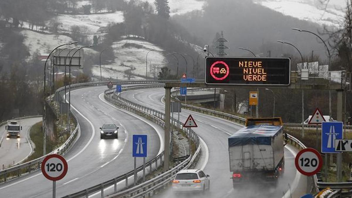 Advirten de posibles faltas de subministración a supermercados en Galicia polas restricións ante o temporal