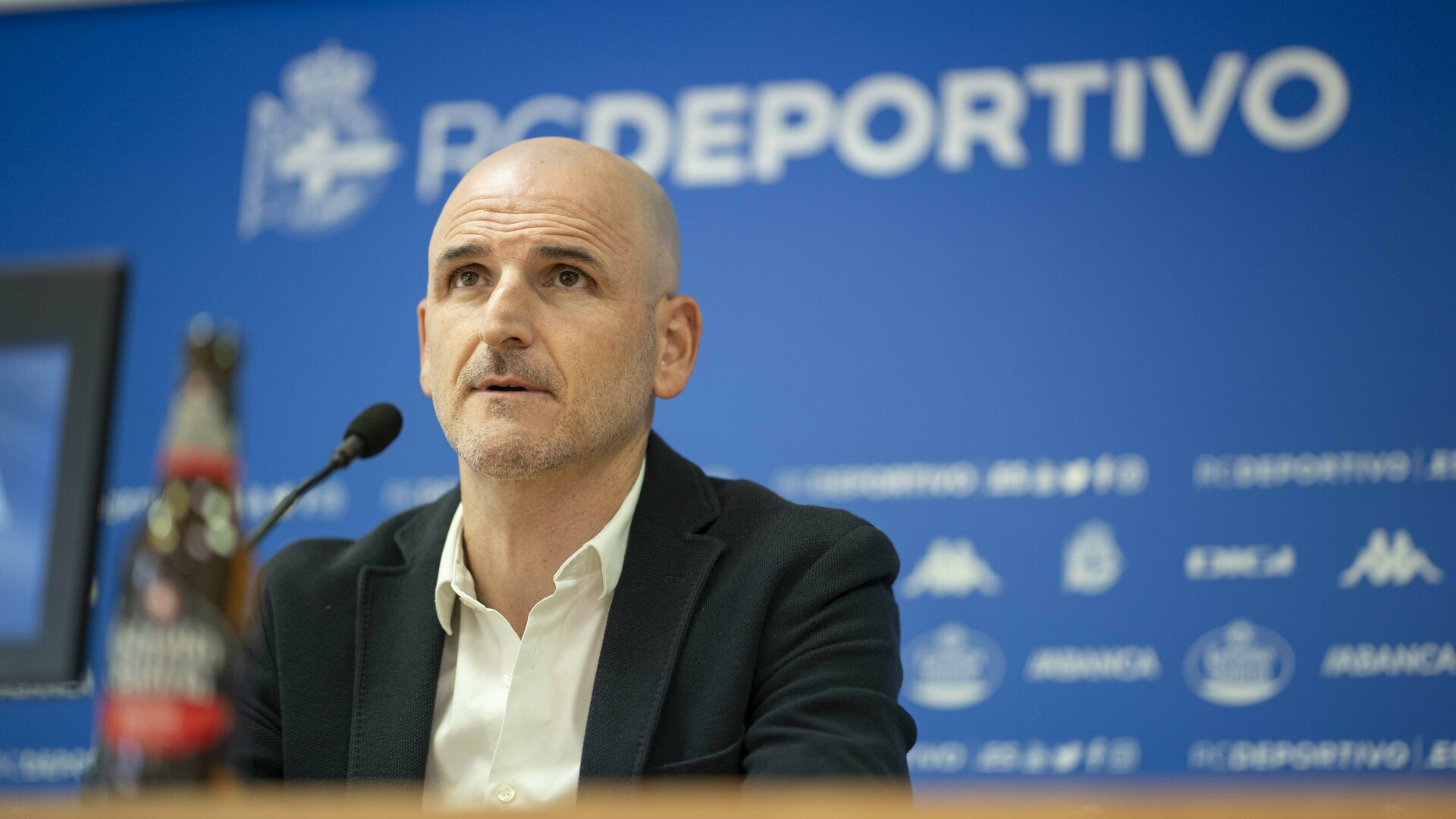 O Deportivo da Coruña apura o mercado de fichaxes coas patacas quentes de Karrikaburu e Riki