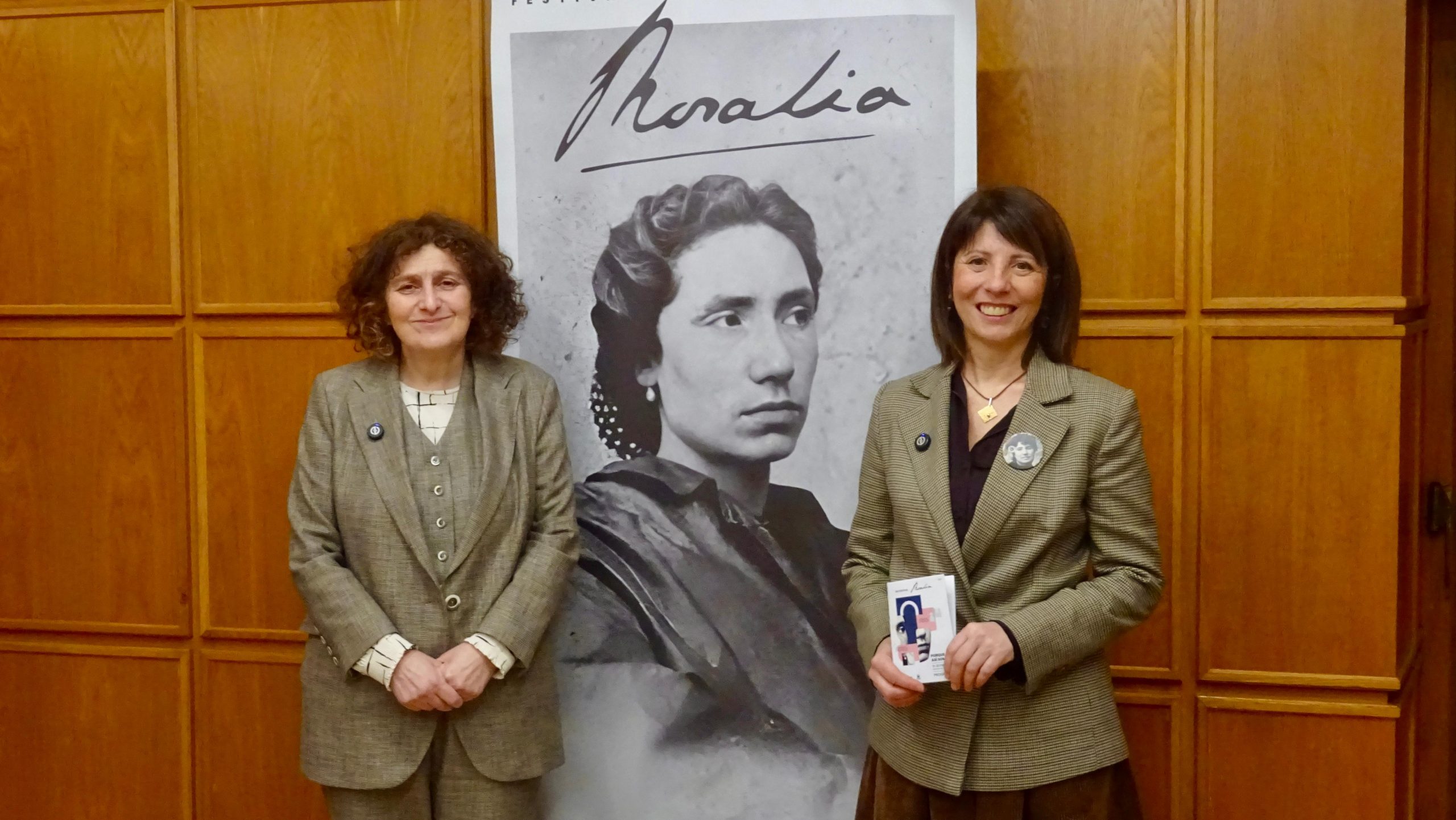 Música, poesía ao vivo e artes escénicas, no VIII Festival Rosalía