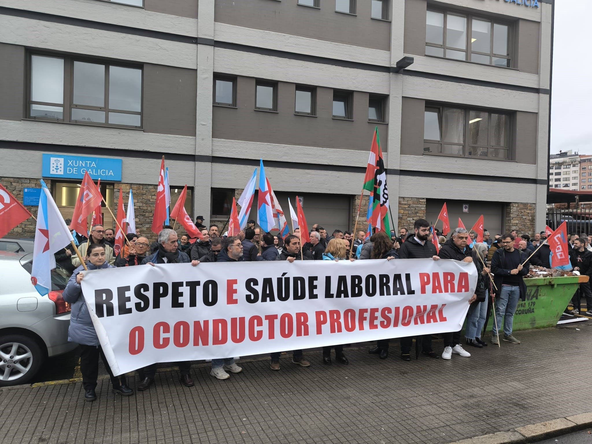 O transporte da Coruña retomará a folga indefinida o mércores tras o rexeitamento maioritario ao preacordo