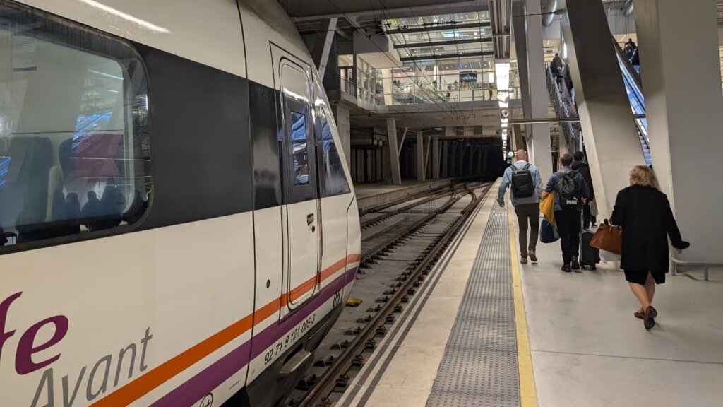 Renfe recupera os trens con orixe e destino Vigo após tres días de suspensión