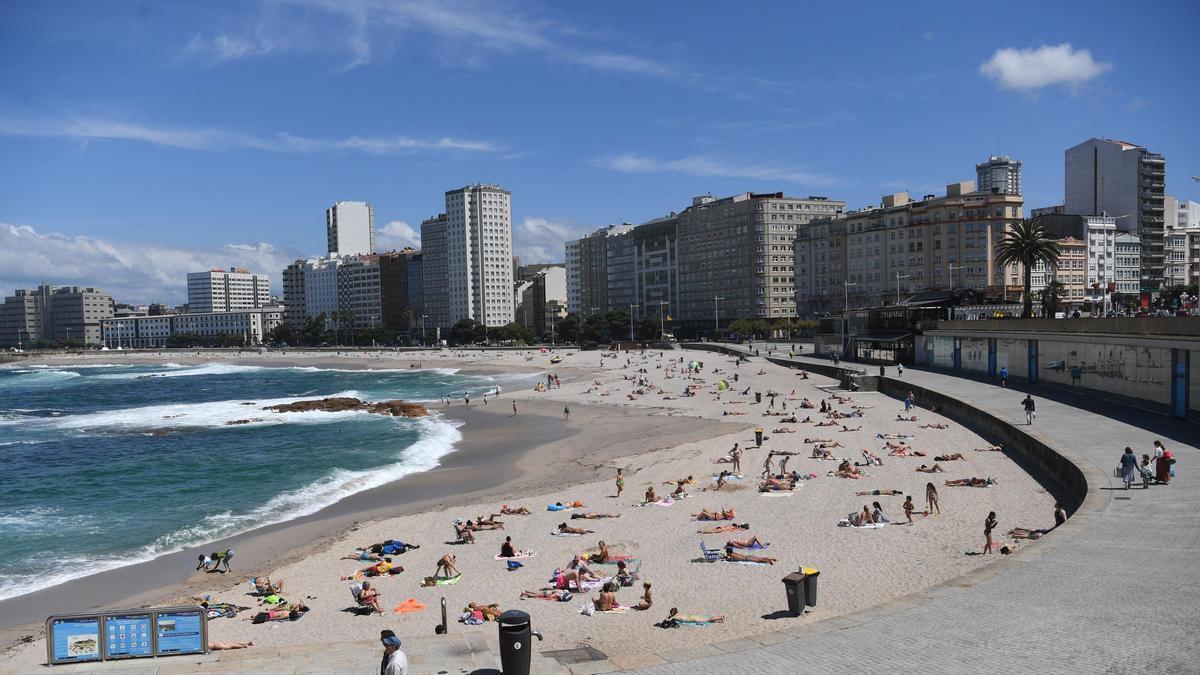 Galicia entra na liga cara do aluguer de praia: os prezos soben un 60% en cinco anos e supera xa a Valencia ou Canarias