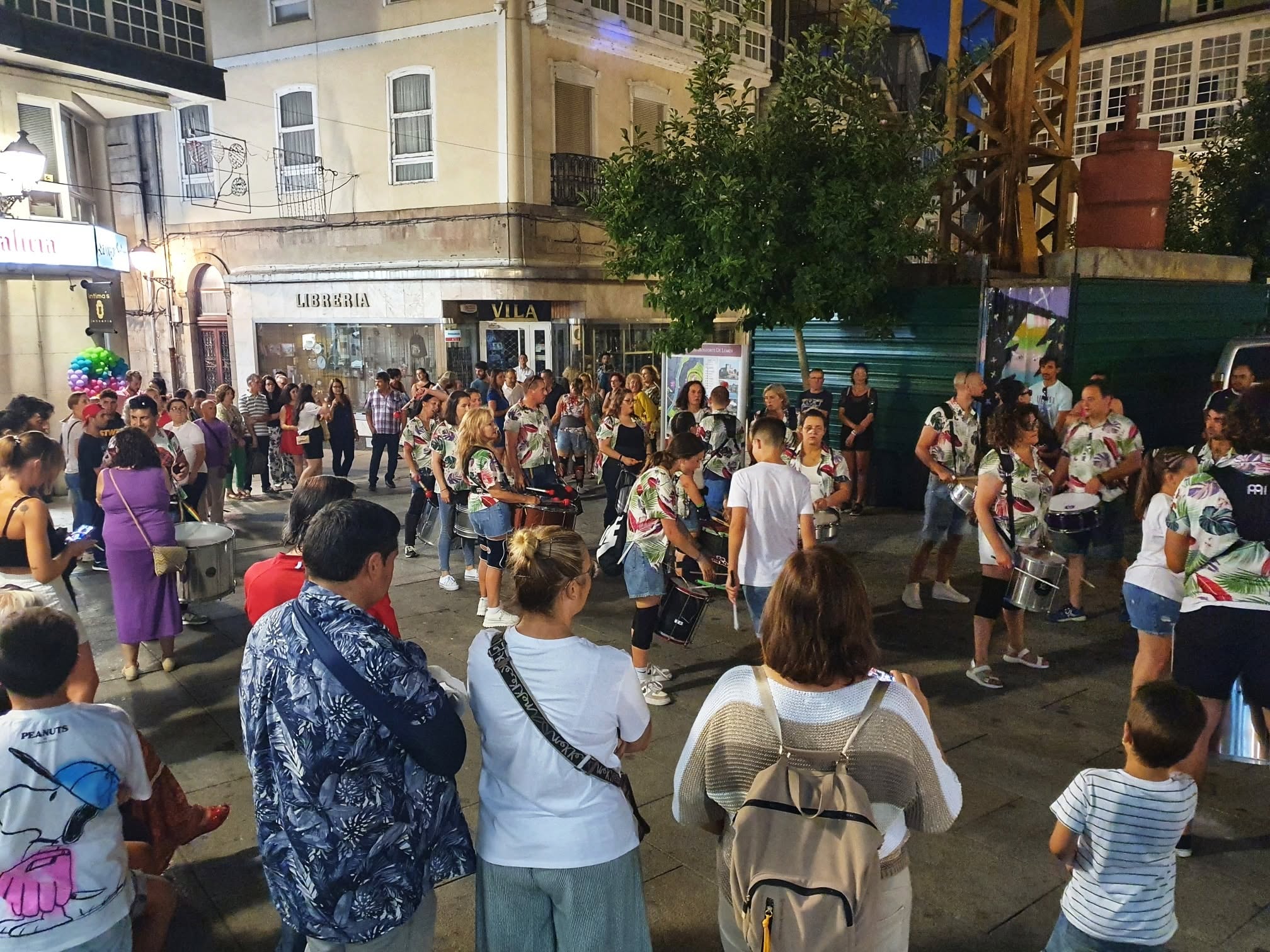 O CCU de Monforte convida a participar nunha noite de compras ‘Mundial’