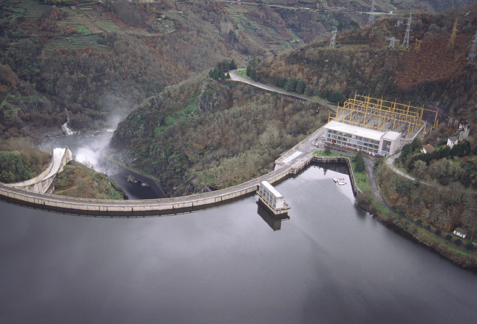 “Fracaso político de todas as Administracións implicadas”, asegura a FEARS ante o informe negativo do ICOMOS á candidatura da Ribeira Sacra