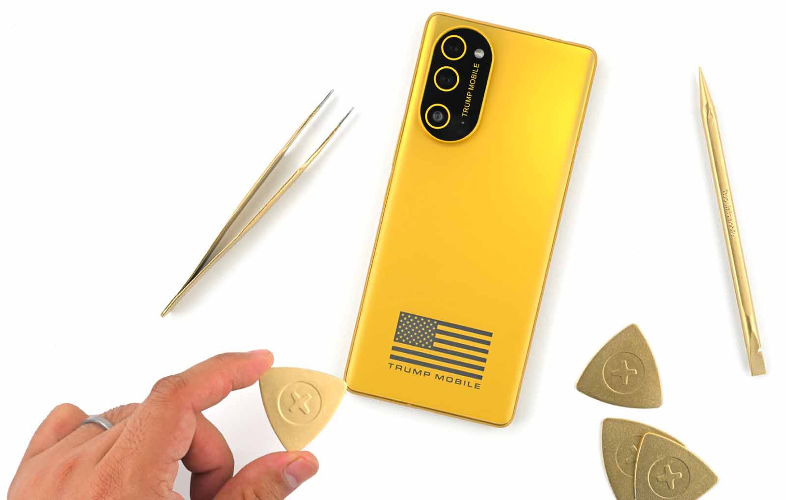 Confirman que o Trump Mobile T1 é un móbil chinés pintado de dourado