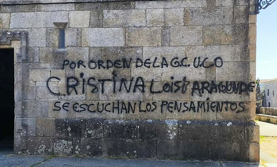 Detido por pintadas sobre a UCO na igrexa de San Benito de Cambados, Ben de Interese Cultural