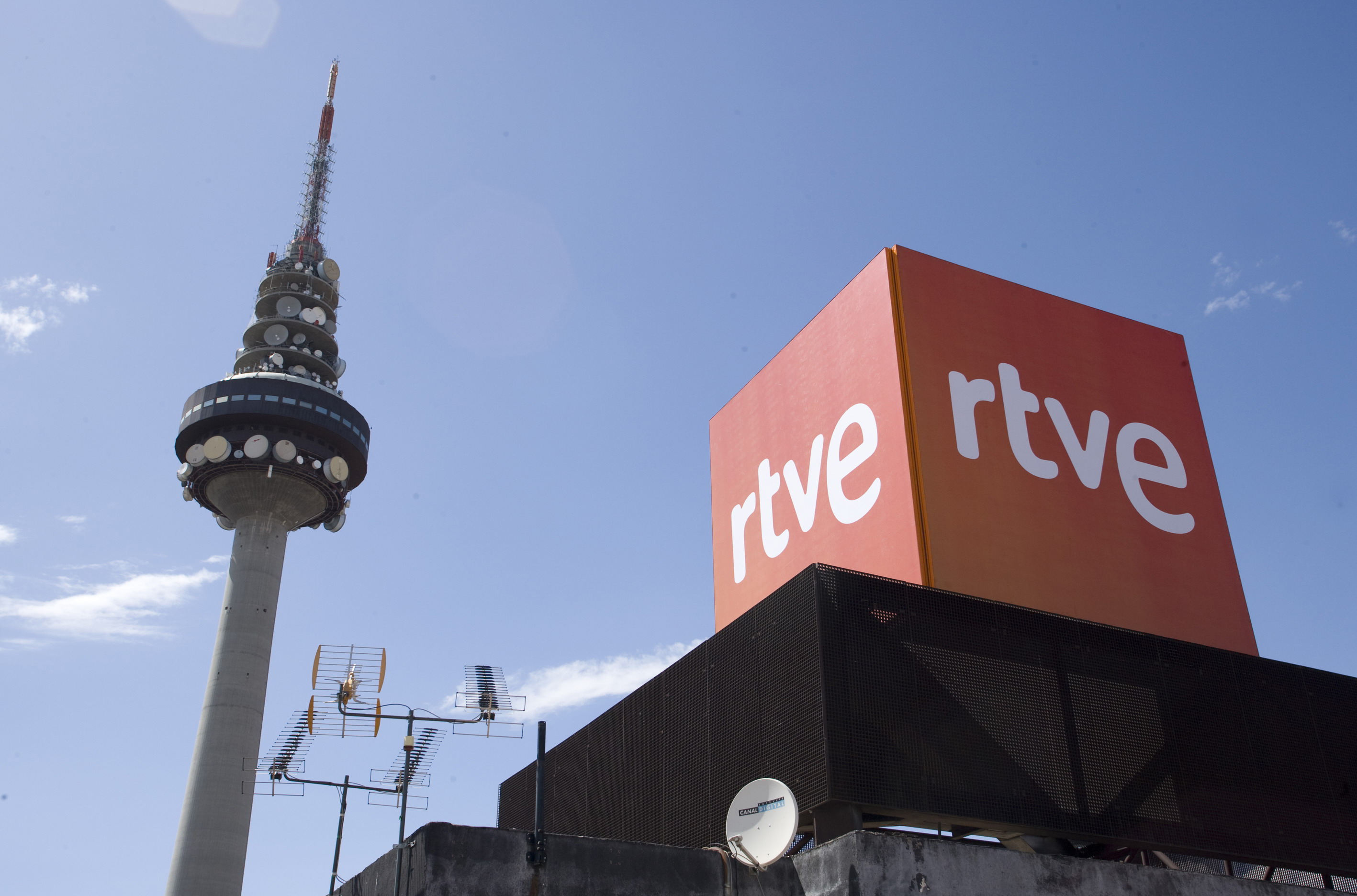Orgulloso da televisión pública na retransmisión da visita papal