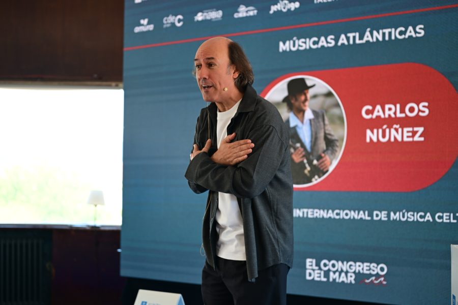 Carlos Núñez clausurou a segunda edición do Congreso do Mar