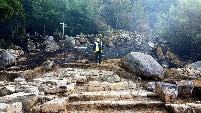 O Preguntoiro retoma as escavacións tras o lume que afectou unha das súas áreas arqueolóxicas