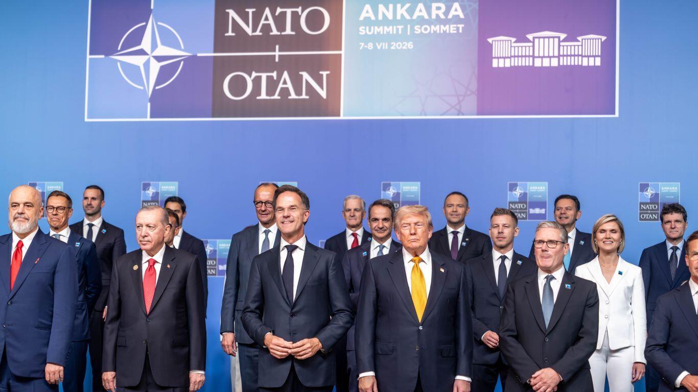 Galiza pola Paz condena o "militarismo" da OTAN: "A verdadeira proposta de futuro é paz, a democracia e a soberanía dos pobos"