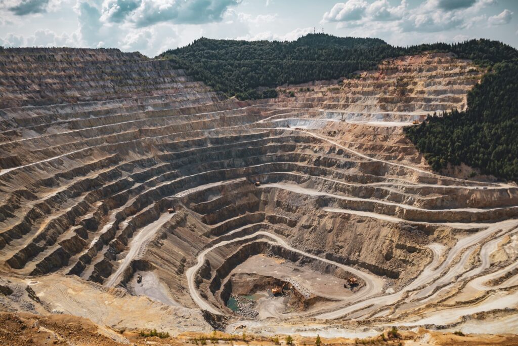 Radiografía de la minería metálica como fenómeno económico y geopolítico global