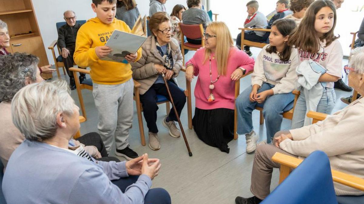 A Xunta une a mozas e maiores nun programa que fusiona intelixencia artificial, robótica e tradición galega
