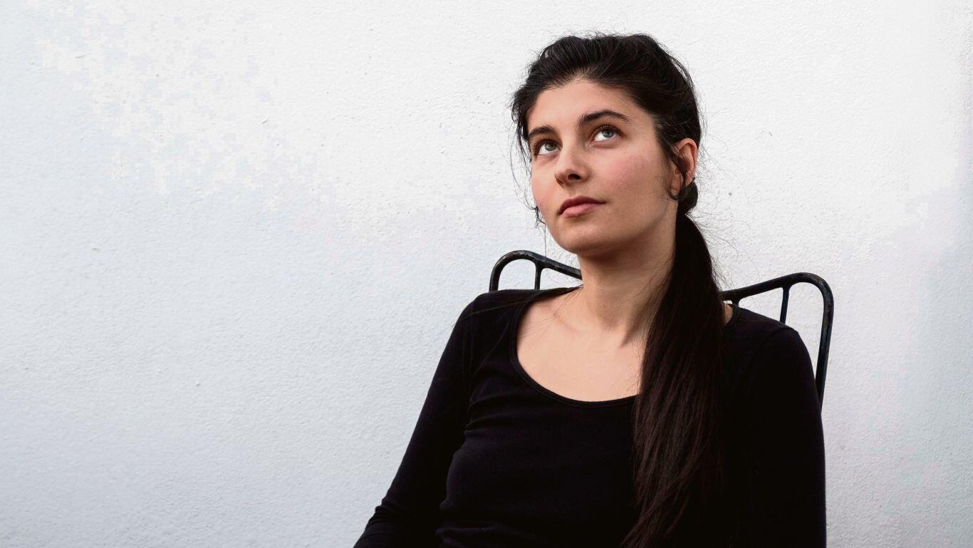 Sara Piñeiro, artista visual: "Moitas pezas collen a súa forma definitiva no propio espazo, a exposición é parte do proceso"