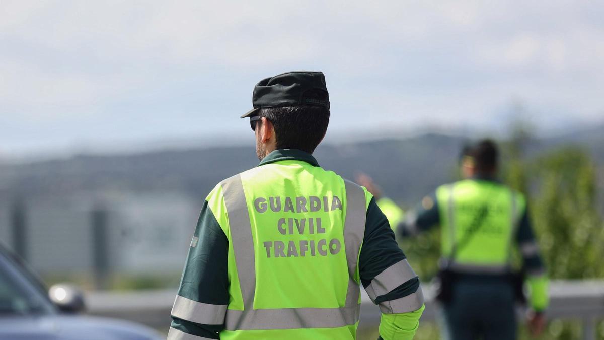 Cruzar España en tempo marca: tres radares cazan ao mesmo condutor en Galicia, Zamora e Xaén máis de 200 km/h