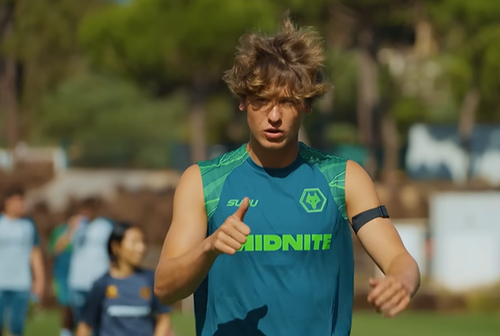O Wolverhampton presume de Fer López e a súa calidade mentres se arrefría a súa fichaxe polo Celta de Vigo