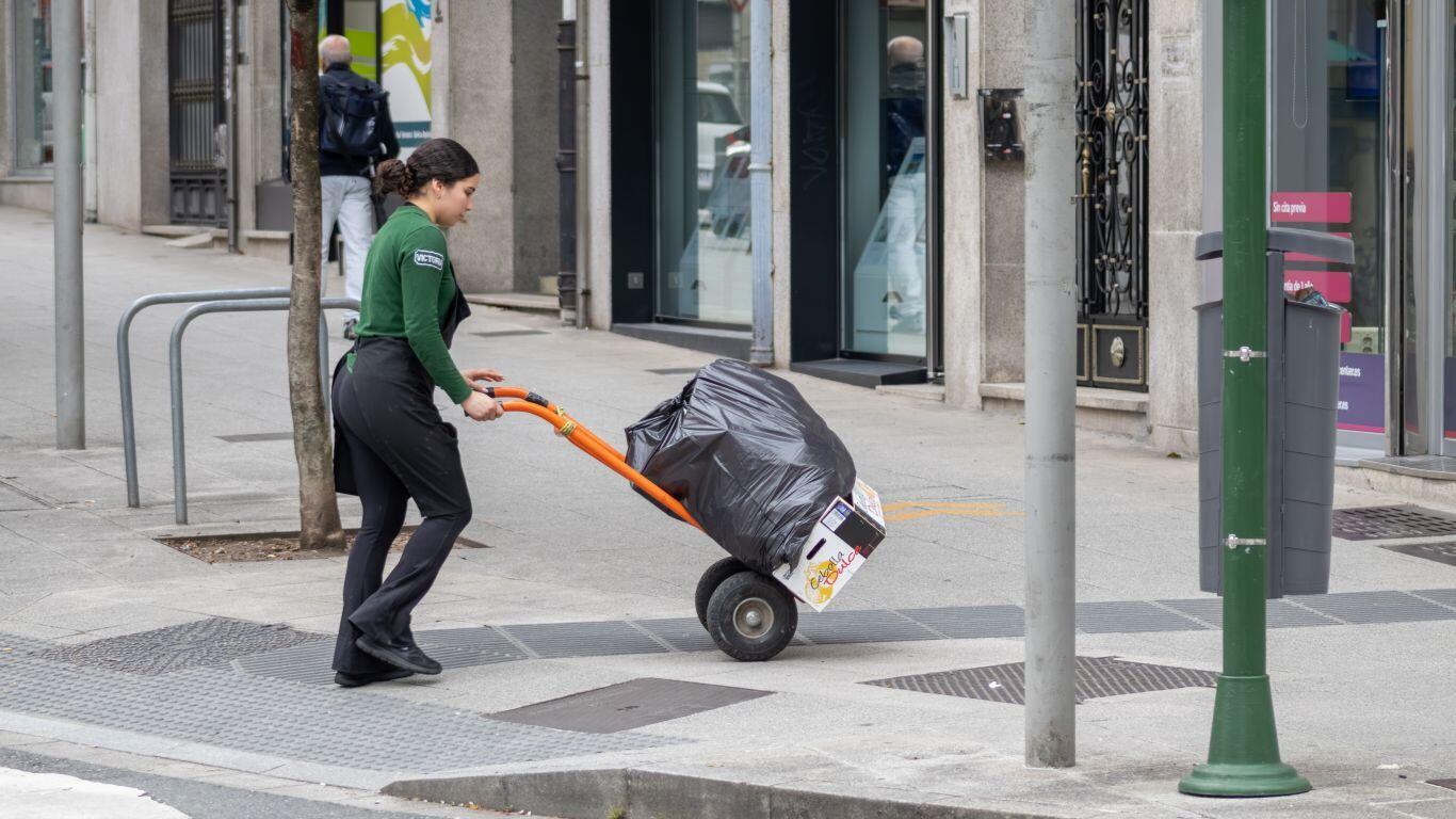 Tres de cada catro galegos de entre 18 e 29 anos viven cos seus pais e só a metade da mocidade ten traballo