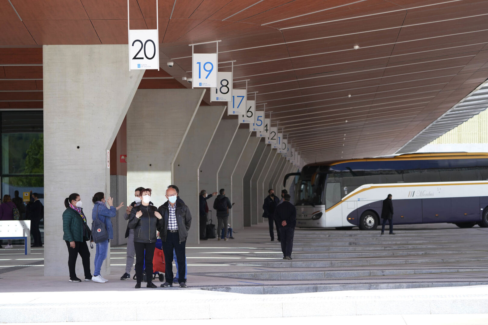 A Xunta e o Concello coordinarán actuacións para garantir a seguridade na estación de autobuses