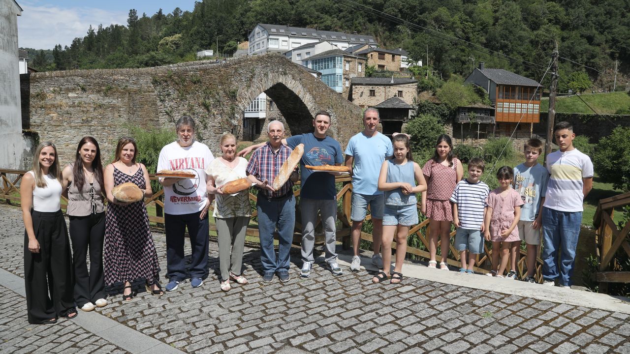 A panader&iacute;a que une a catro xeraci&oacute;ns na monta&ntilde;a de Lugo: &laquo;G&uacute;stame que sigan os que ve&ntilde;en detr&aacute;s&raquo;