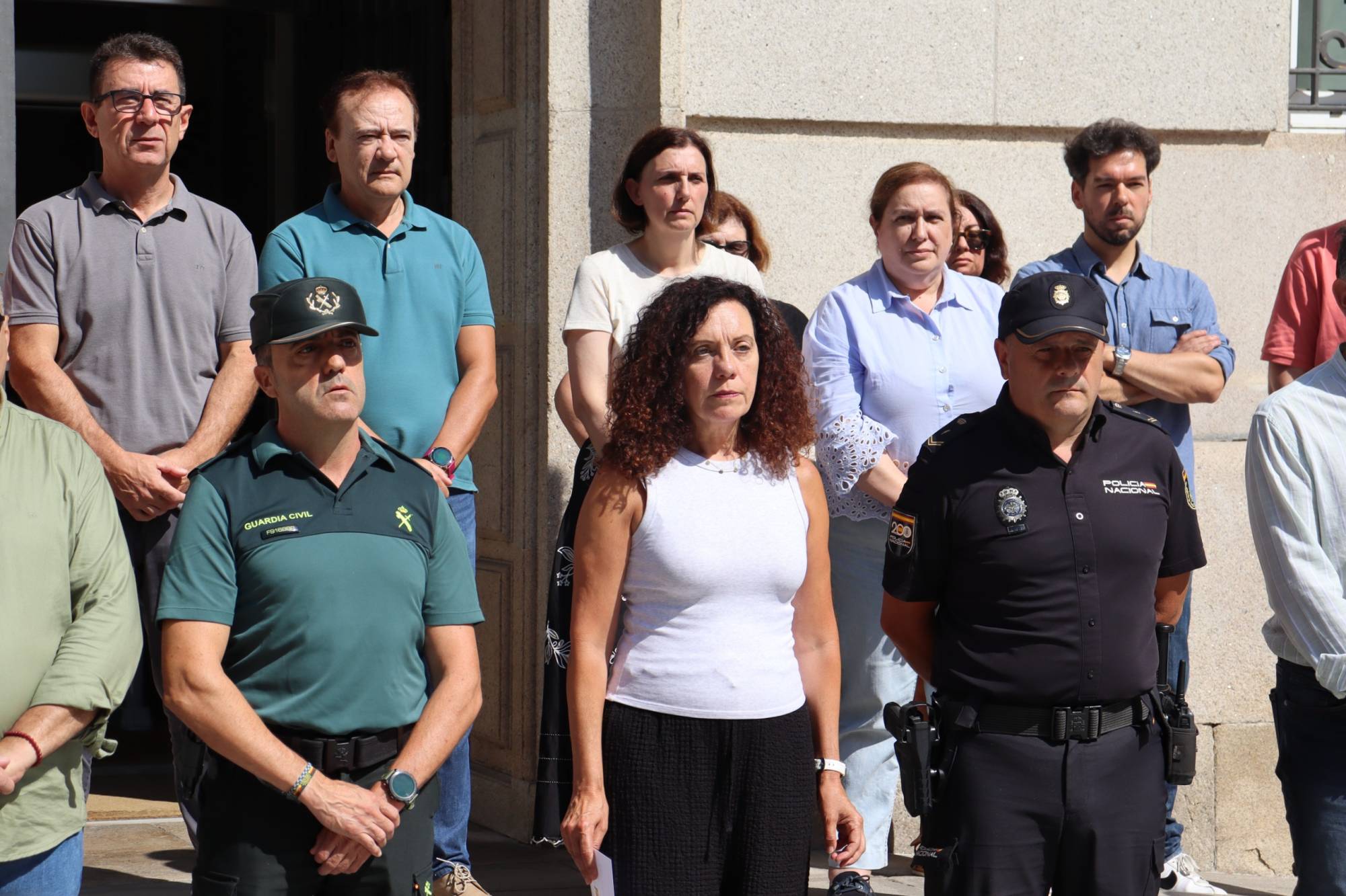 Lugo garda un minuto de silencio polos últimos catro crimes machistas