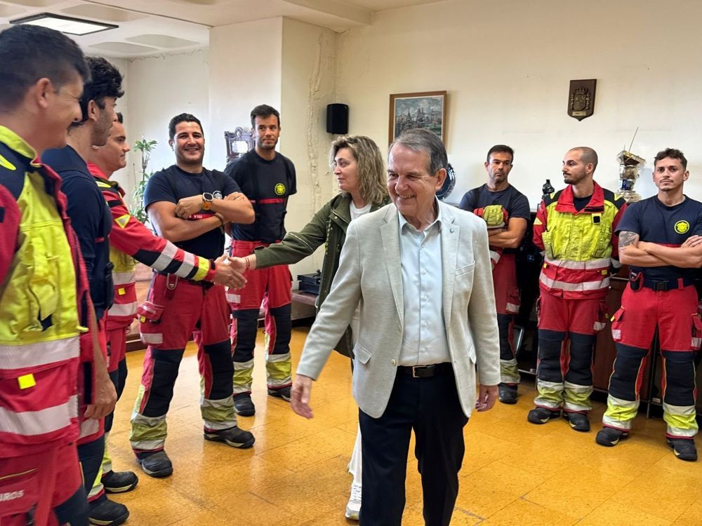 O goberno de Vigo promete “o maior cadro de bombeiros da súa historia” no outono ante críticas por “falta de persoal”