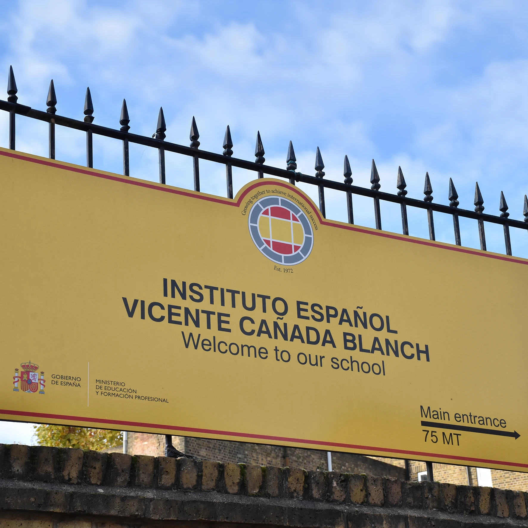 O ensino de galego continuará no Instituto Cañada Blanch de Londres cunha solución transitoria para 2026/27 e unha praza estable desde 2027/28