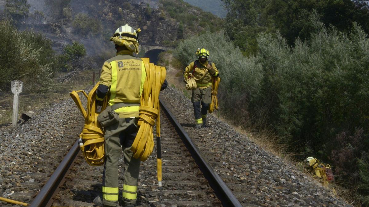 Vixiantes e emisoristas do SPIF reclaman subir de categoría e acceder á xubilación anticipada