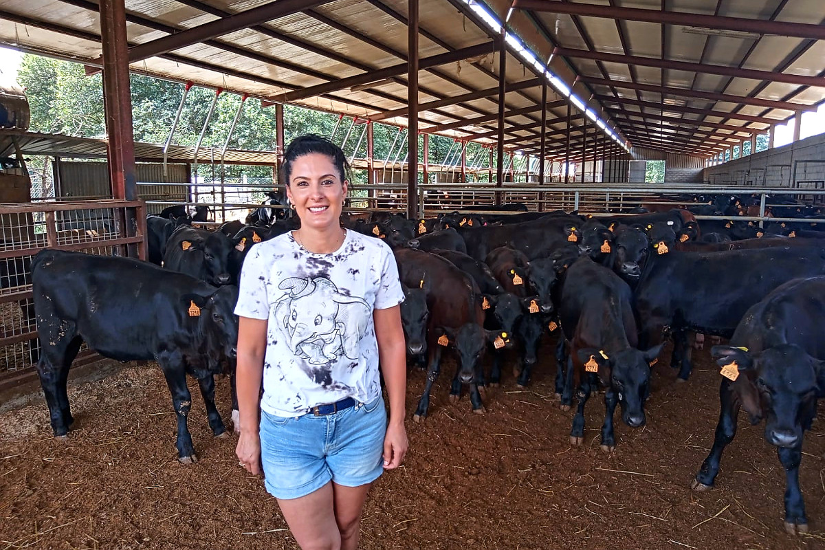 “Hai empacho de carne no mercado; un problema é que baixou o poder adquisitivo das familias”