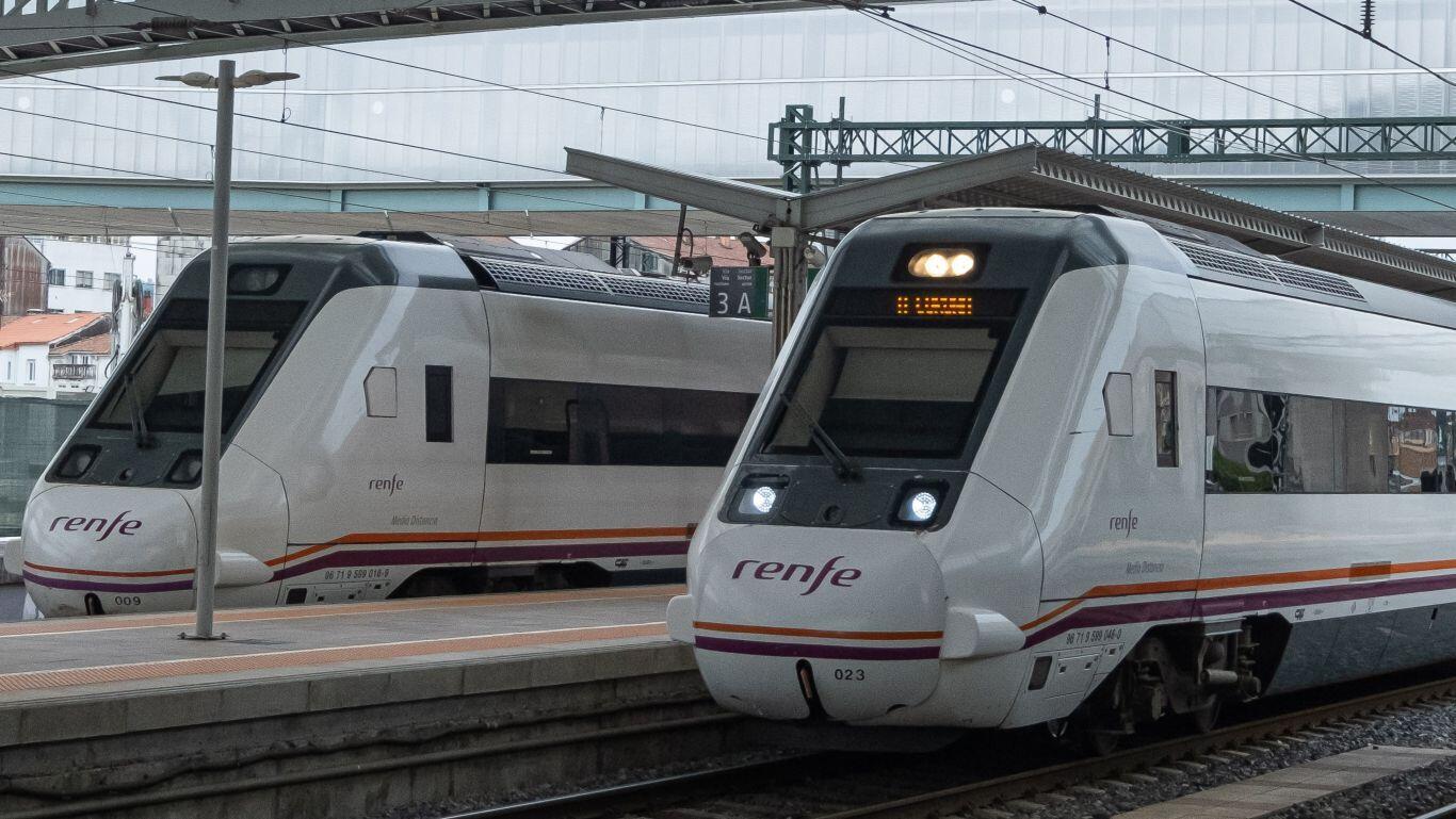 Unha avaría na catenaria entre Padrón e Angueira provoca atrasos e dous transbordos por estrada