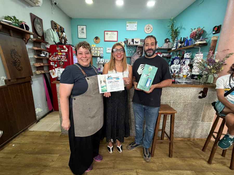 Ribeira premia os comercios mellor decorados na XIX edición de Artemar