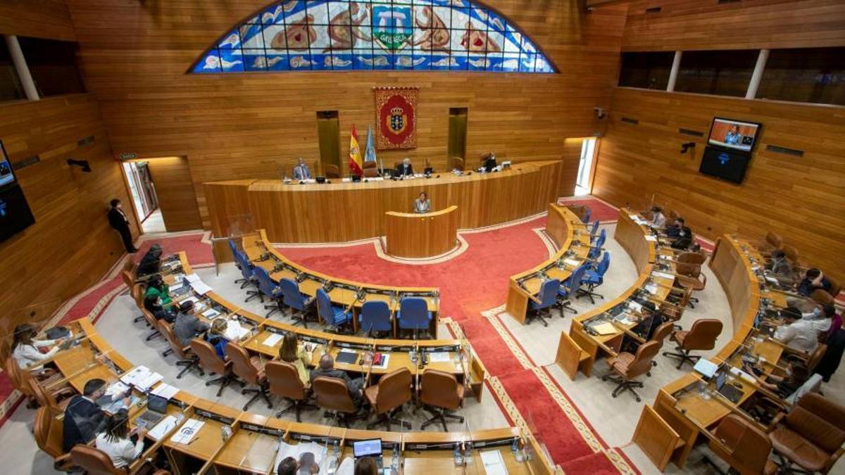 O primeiro pleno do Parlamento galego tras o parón estival centrarase na volta ao cole e a transferencia da AP-9