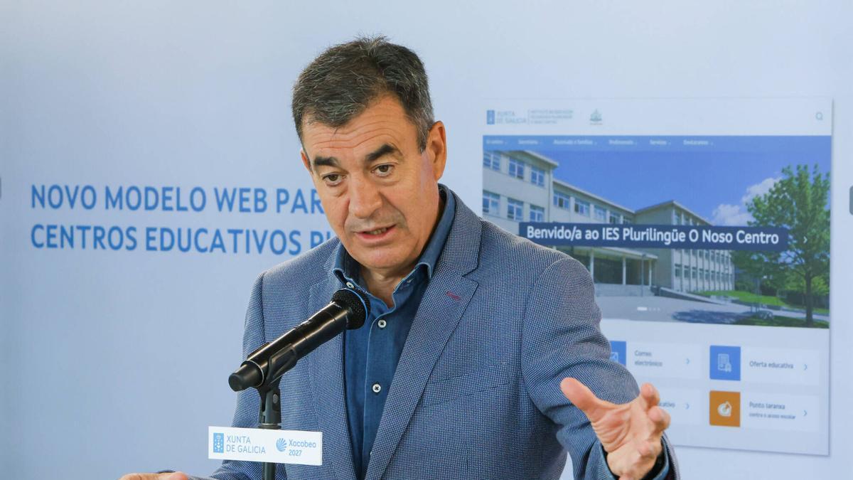 A Xunta achaca os datos de PISA á «mala lei» educativa do PSOE e reivindica que Galicia resiste nunha posición de «privilexio» en equidade