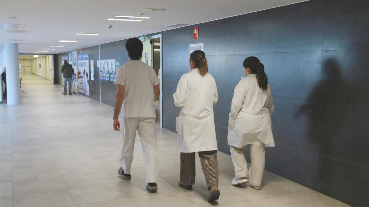 Sanidade inxecta case 160 millóns de euros para substitucións e ampliacións de xornada