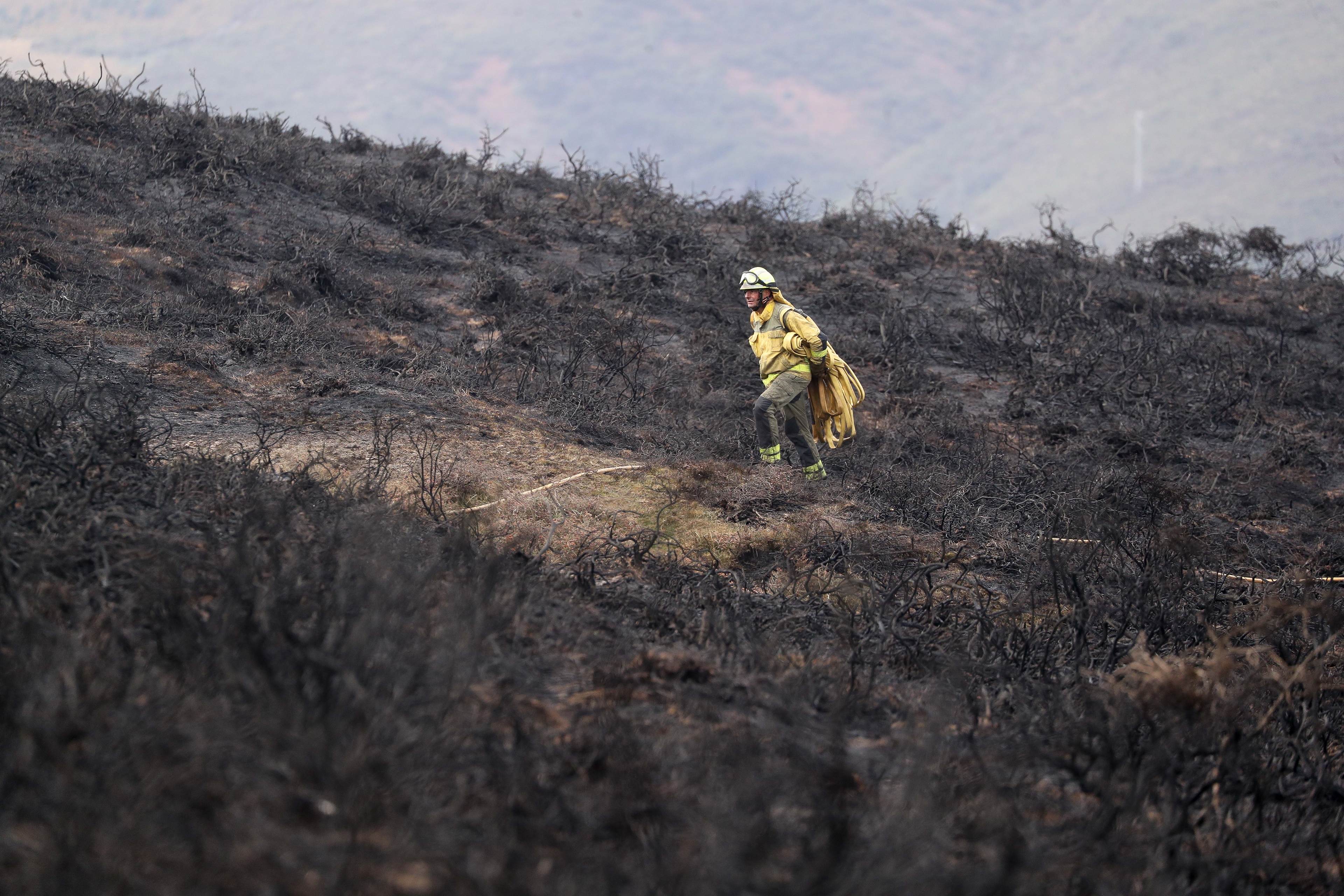 Extinguido o incendio de Ourol que afectou a 72 hectáreas