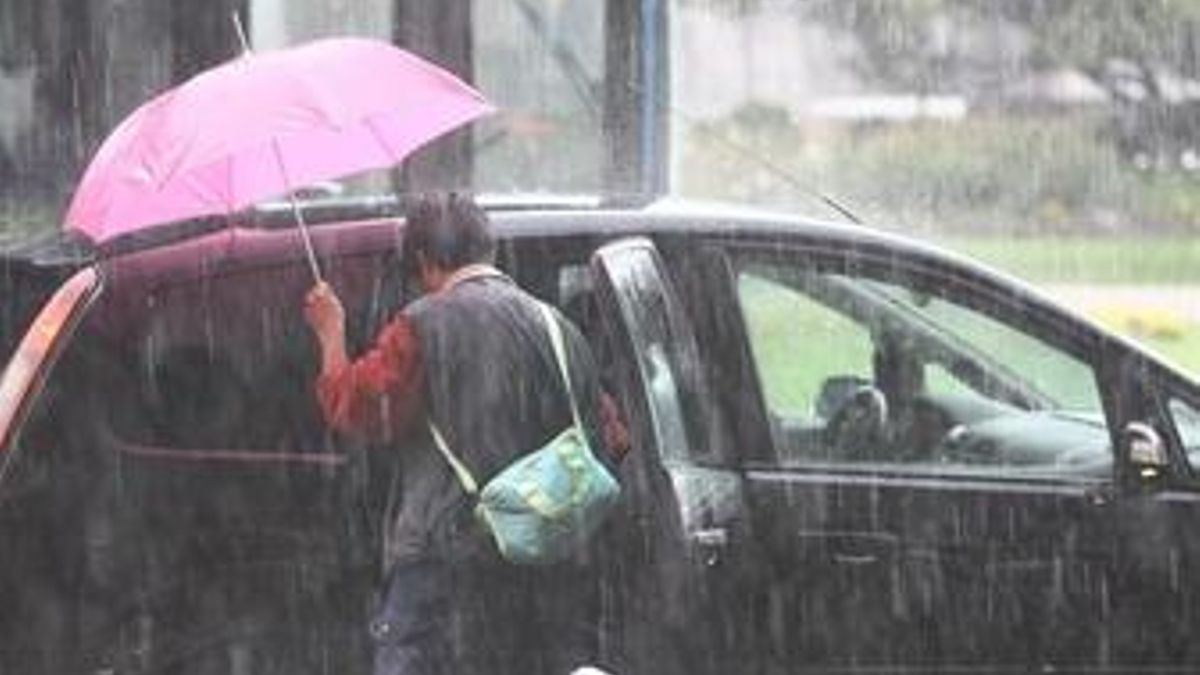 ¿A qué hora empezará a llover este martes en Madrid? La Aemet prevé una tarde de tormentas en toda la región