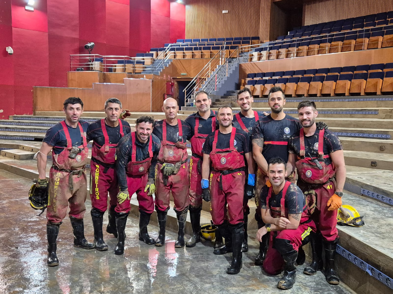 Regresan a Lugo os bombeiros que estiveron nas tarefas de limpeza en Valencia afectadas pola DANA