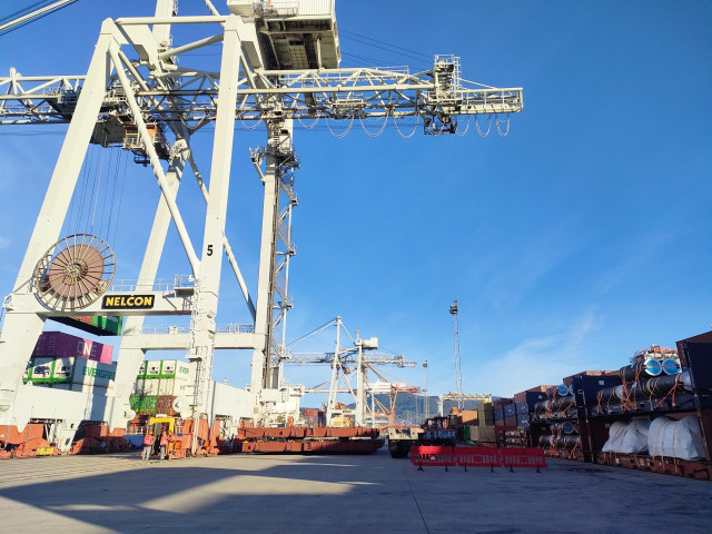 Aduanas e Garda Civil aprehendieron máis de 1.400 quilos de cocaína en 2024 no porto de Vigo