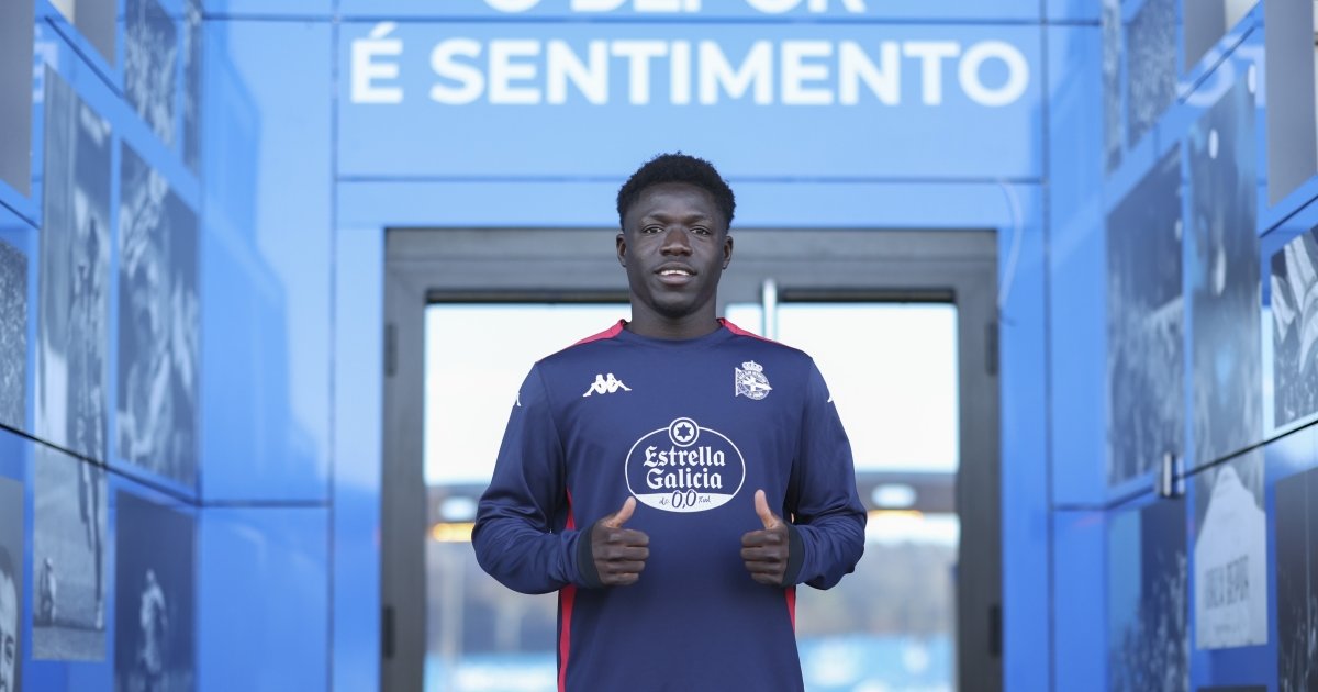 "Mono de mierda", "puto moro de mierda": racismo contra futbolistas do Fabril e do Bergantiños