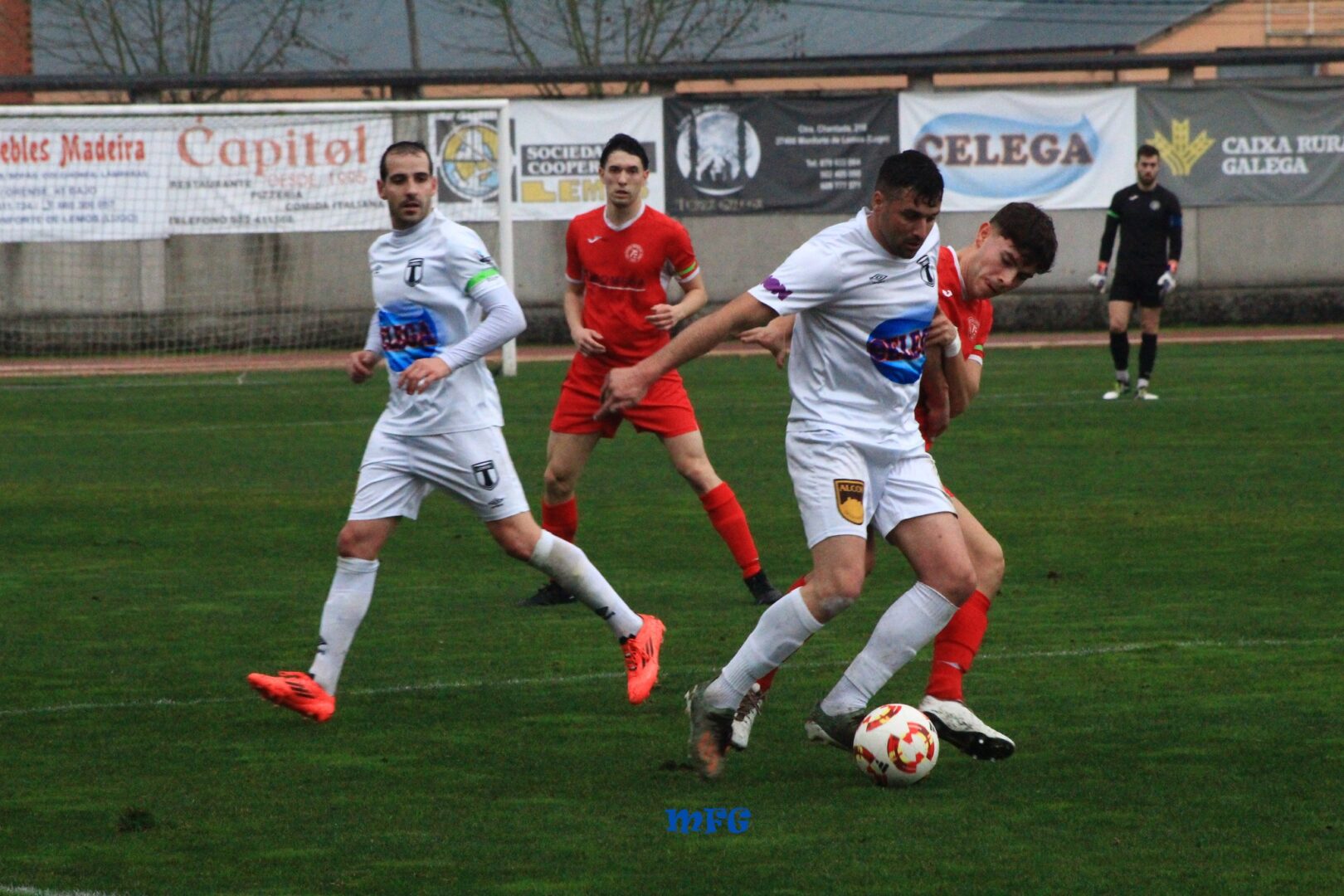 O Lemos afástase do perigo na Preferente