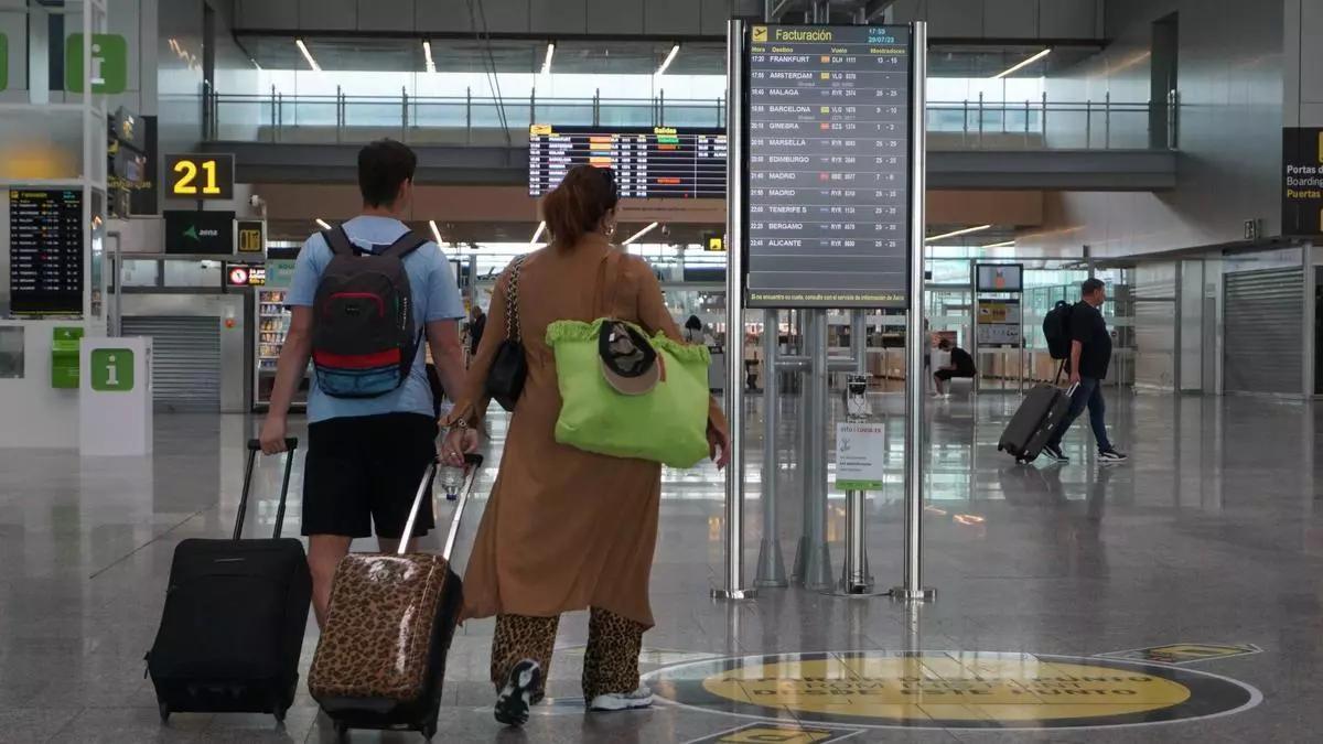 Iberia deberá pagar 10.000 euros a unha pasaxeira á que apresurou e lesionouse nun voo Madrid-Santiago