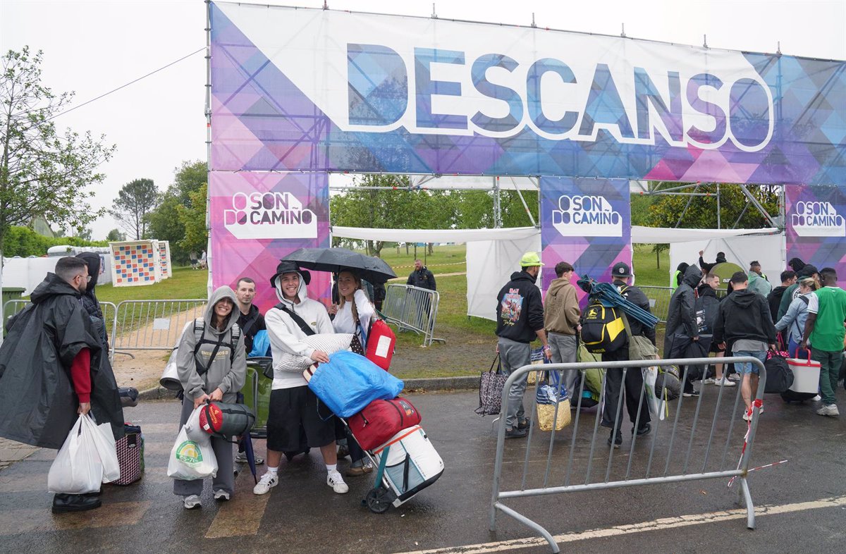 O Son do Camiño fai 'sold out' antes de abrir as súas portas a pesar da choiva: "Somos galegos, estamos afeitos"
