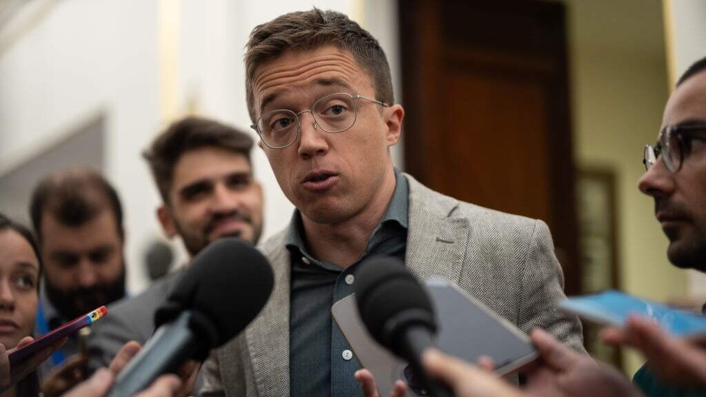 Errejón querelarase contra Mouliaá por calumnias en redes sociais se non se retracta e o indemniza con 10.000 euros