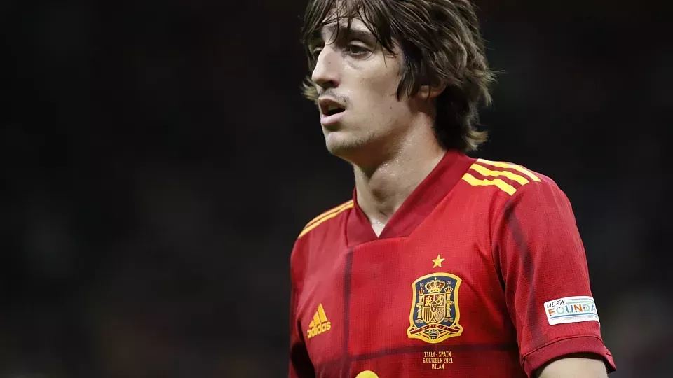 Debe o Celta investir o traspaso de Larsen en fichar a Bryan Gil ou Juan Cruz ante as dúbidas sobre Borja Iglesias?