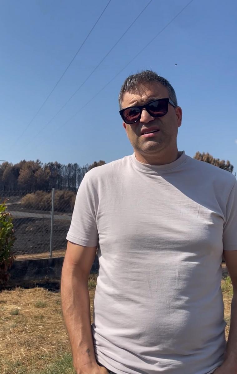 Un gandeiro que perdeu todo nos incendios: “Isto foi unha película de terror. Todo o que ven os meus ollos está arrasado”
