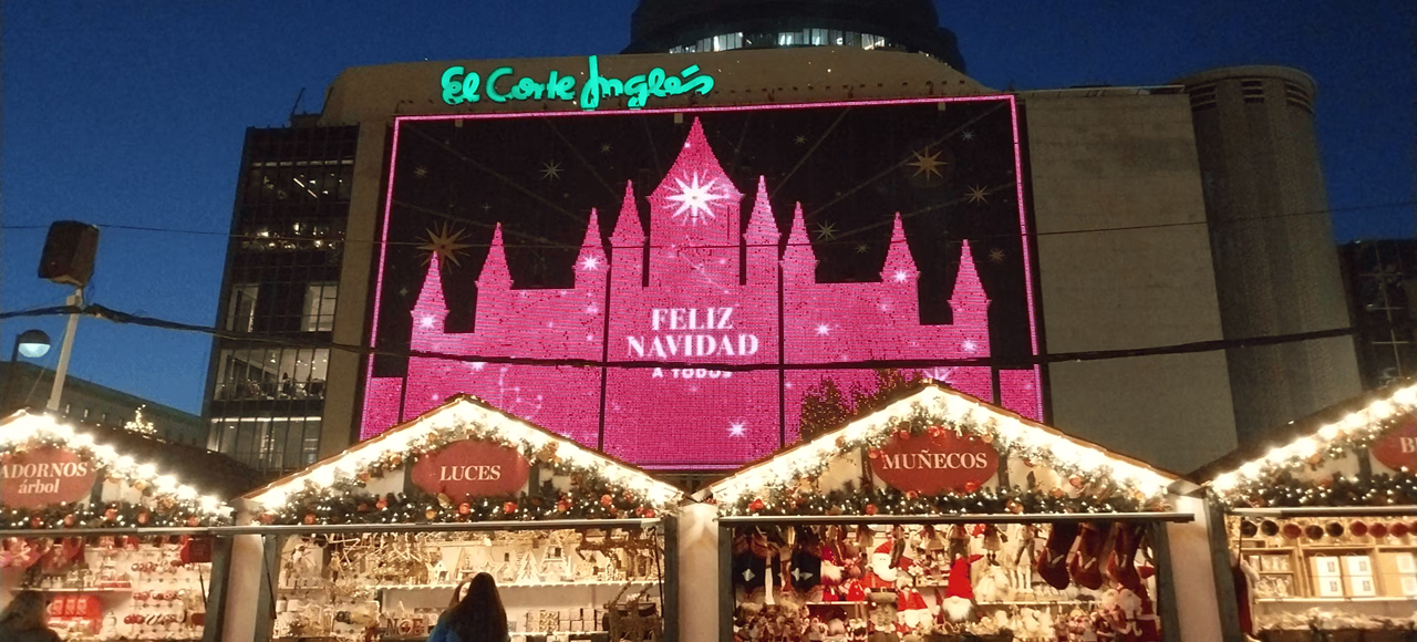 O Corte Inglés abre o proceso para contratar 6.000 novo traballadores para a súa campaña de Nadal