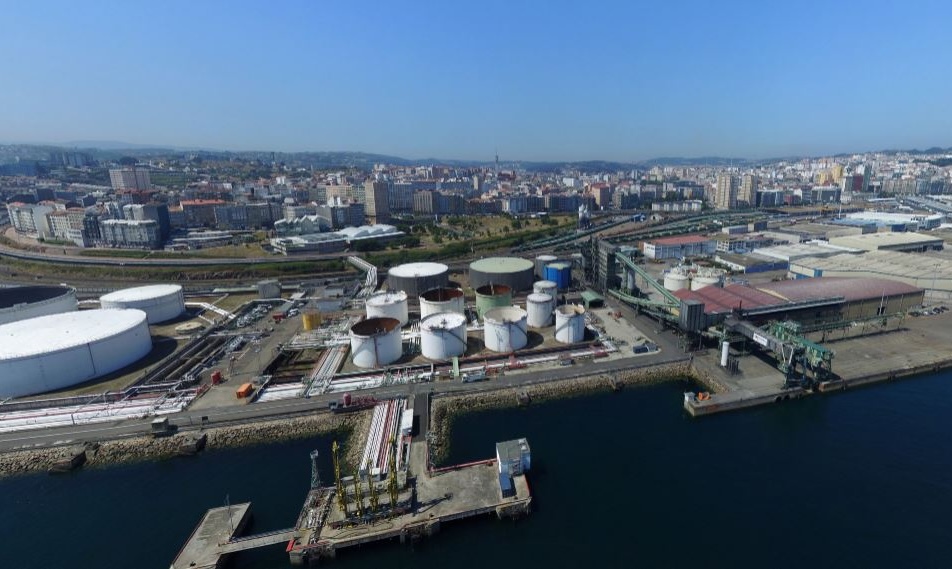 Aprobada a licencia a Repsol para derrubar os tanques de cru da terminal de San Diego