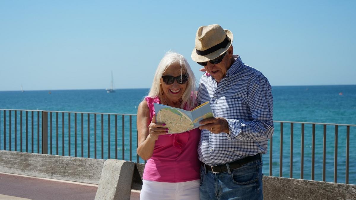 O Imserso inicia a venda de viaxes con Benidorm e as Illas Canarias como destinos favoritos dos galegos