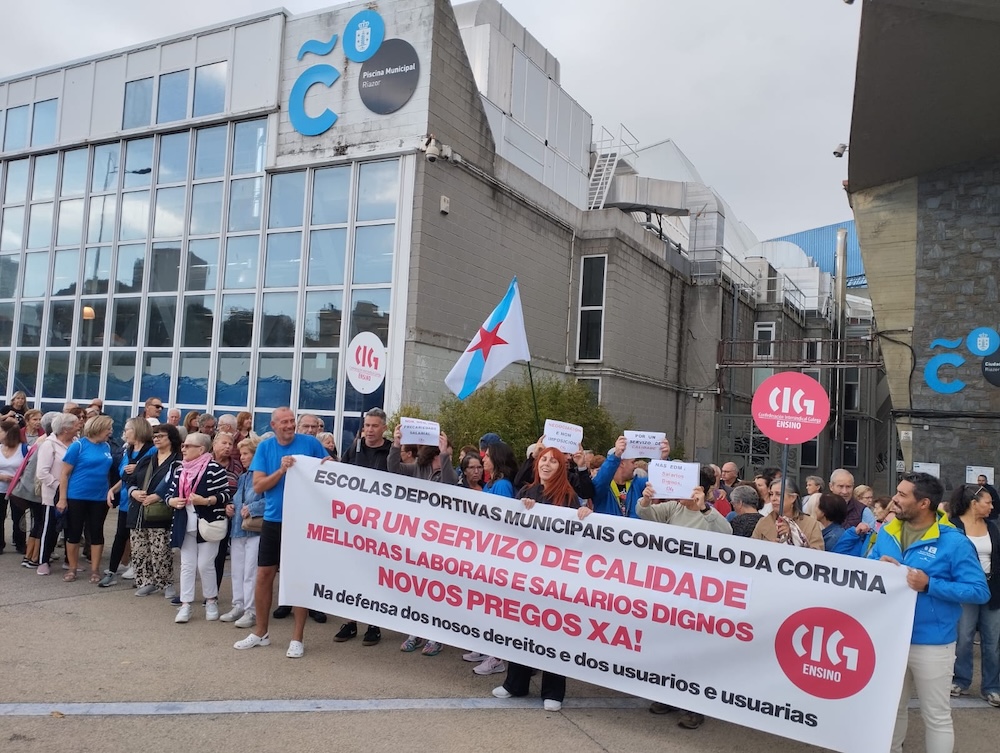 Persoal das escolas deportivas municipais comezan as súas mobilizacións por unhas condicións dignas e un servizo de calidade