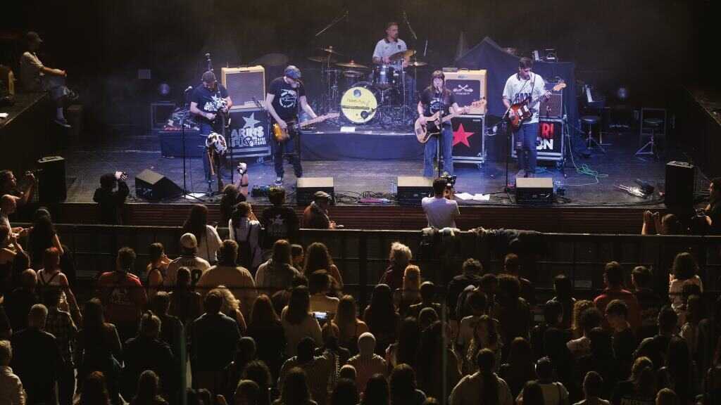 Mondra, Monoulious, Wöyza, Watani  e Ruxe Ruxe uníronse por Palestina